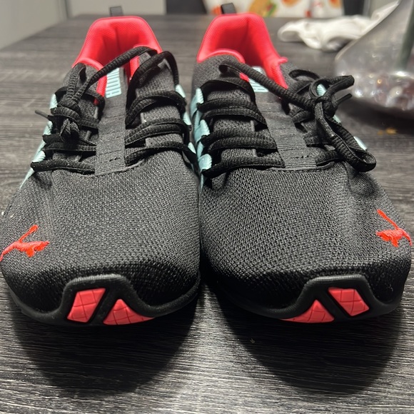 Puma sneakers - Picture 3 of 4